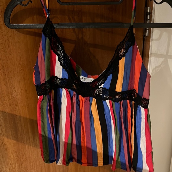 Zara Tops - zara small top perfect for casual outfit